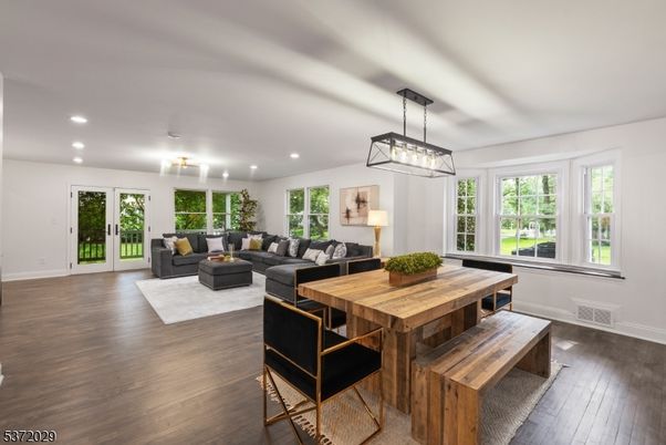 Dining room, Interior, Living room, Pendant Lights, Recessed Lighting, Wood Texture Flooring