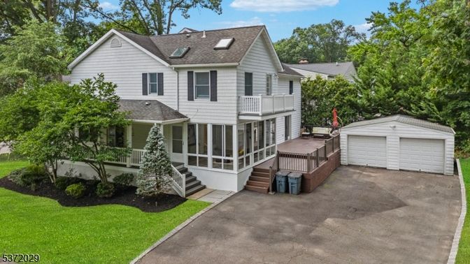 Backyard, Detached Garage, Exterior