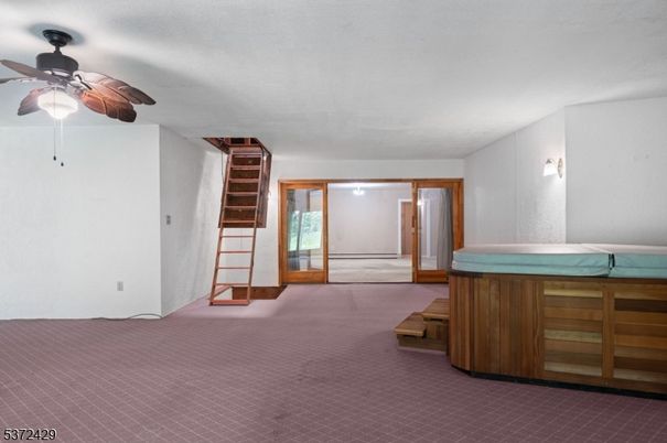 Hot Tub, Interior