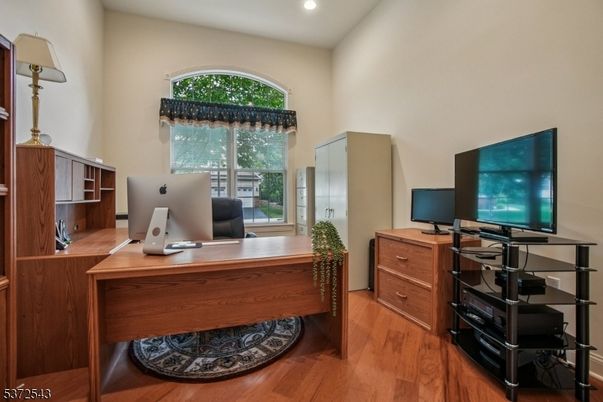 Home Office, Interior, Recessed Lighting, Wood Texture Flooring