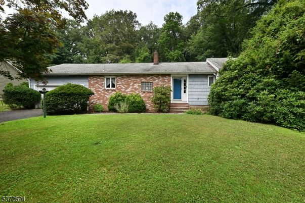 Attached, Backyard, Exterior, Facade, Brick Facade, Ranch