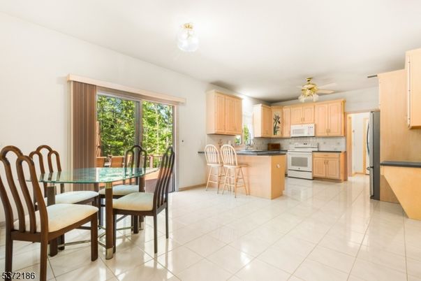 Dining room, Interior, Kitchen
