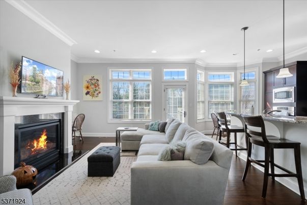 Fireplace, Interior, Living room, Pendant Lights, Recessed Lighting, Wood Texture Flooring