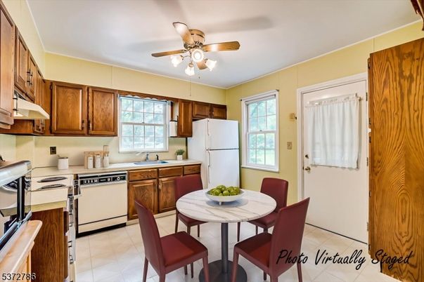 Dining room, Interior, Kitchen