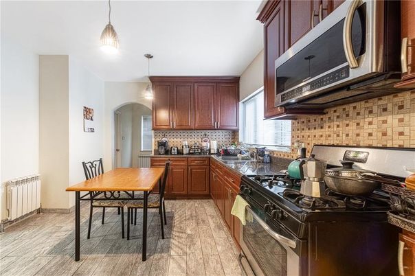 Dining room, Interior, Kitchen, Pendant Lights, Wood Texture Flooring