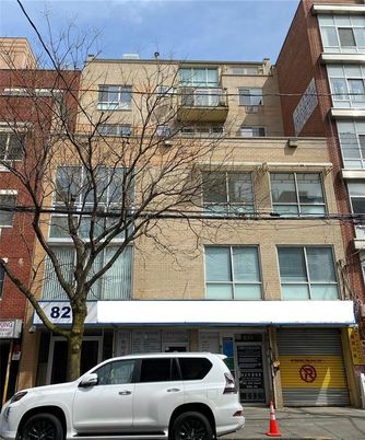 Attached, Exterior, Facade, Brick Facade, Rowhouse