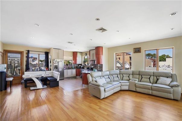 Interior, Kitchen, Living room, Recessed Lighting, Wood Texture Flooring
