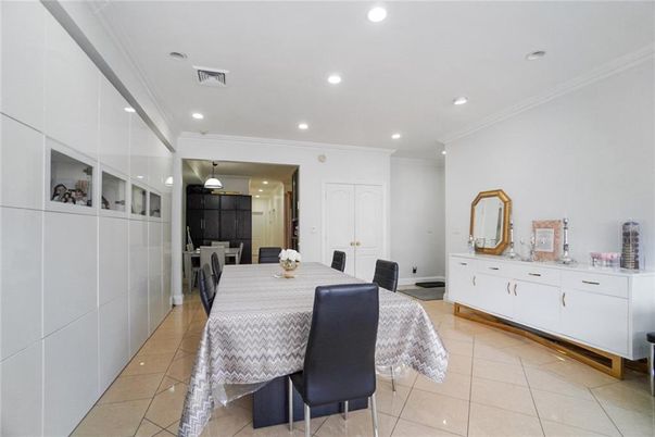Dining room, Interior, Recessed Lighting