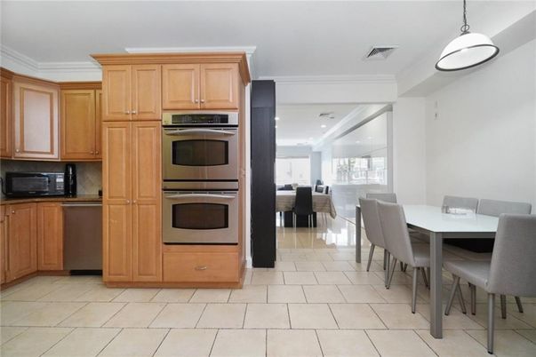 Dining room, Interior, Kitchen, Pendant Lights, Recessed Lighting, Stainless Steel Appliances