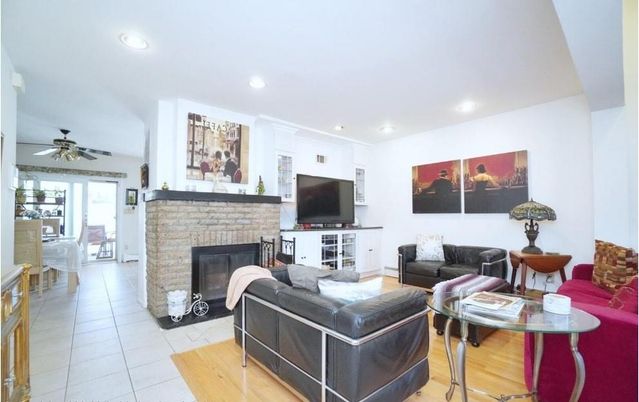 Fireplace, Interior, Living room, Recessed Lighting