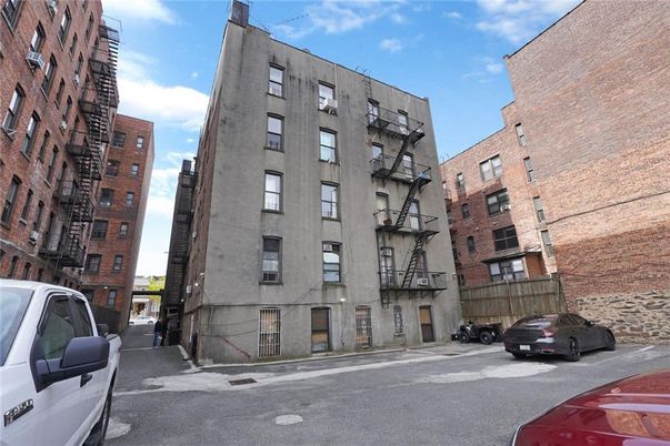 Exterior, Facade, Condo Building