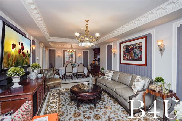Chandelier, Dining room, Interior, Living room