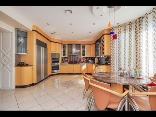 Dining room, Interior, Kitchen, Pendant Lights, Recessed Lighting, Stainless Steel Appliances