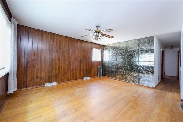 Empty room, Interior, Wood Texture Flooring, Wooden Walls