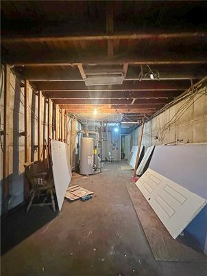 Fitness Equipment, Interior, Wooden Beams