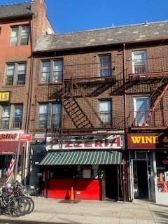 Exterior, Facade, Brick Facade, Rowhouse