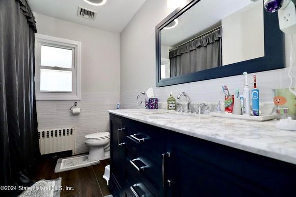 Bathroom, Interior, Recessed Lighting, Wood Texture Flooring