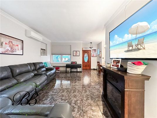 Interior, Living room, Pendant Lights
