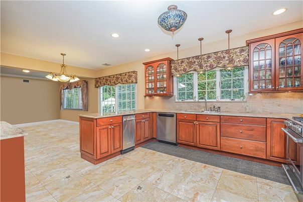 Interior, Kitchen, Pendant Lights, Recessed Lighting, Stainless Steel Appliances