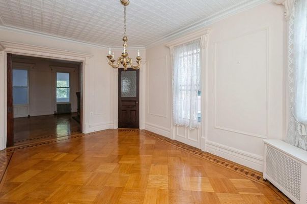 Chandelier, Empty room, Interior, Wood Texture Flooring