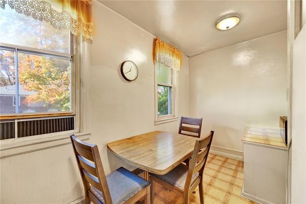 Dining room, Interior