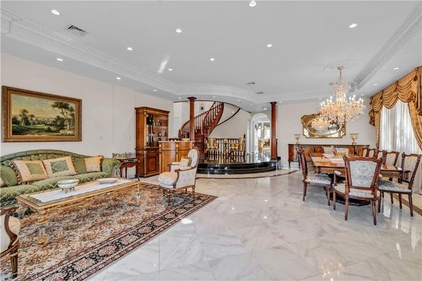 Chandelier, Dining room, Interior, Living room, Marble, Recessed Lighting