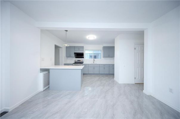 Interior, Kitchen, Pendant Lights