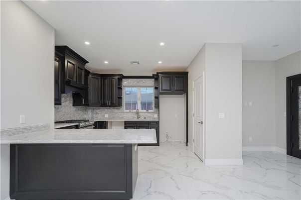 Interior, Kitchen, Marble, Recessed Lighting