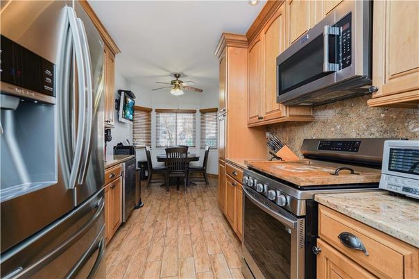 Dining room, Interior, Kitchen, Stainless Steel Appliances, Wood Texture Flooring