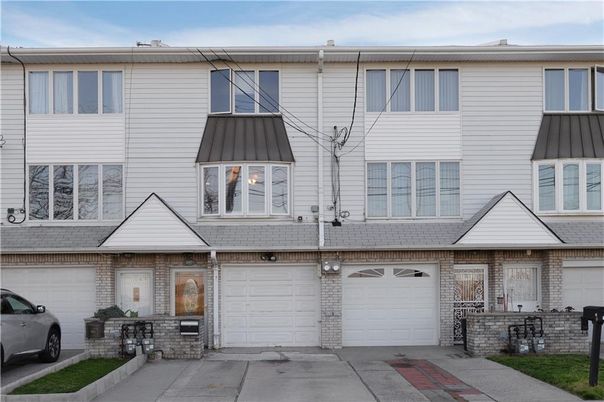 Attached, Exterior, Facade, Brick Facade, Rowhouse