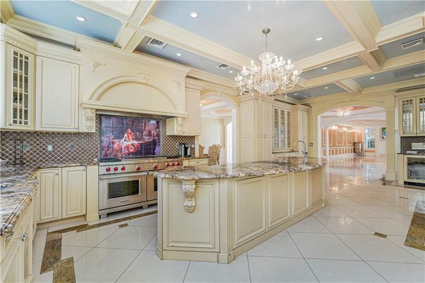 Chandelier, Interior, Kitchen, Recessed Lighting, Stainless Steel Appliances