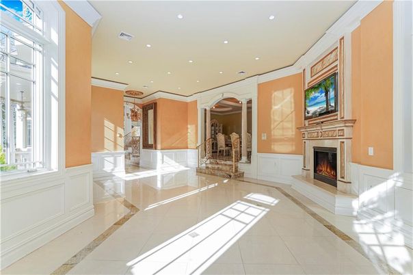 Fireplace, Interior, Recessed Lighting