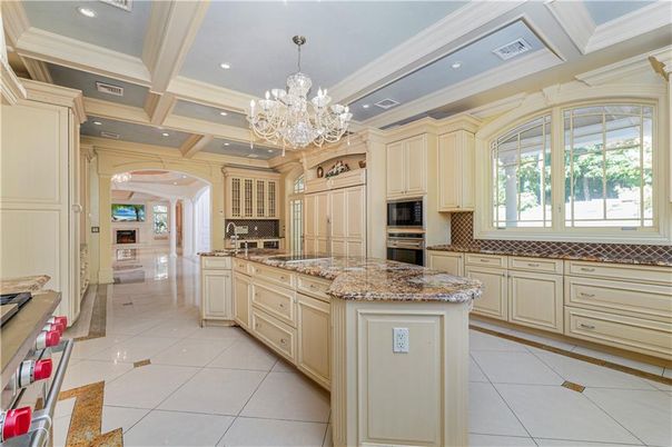 Chandelier, Interior, Kitchen, Recessed Lighting, Stainless Steel Appliances