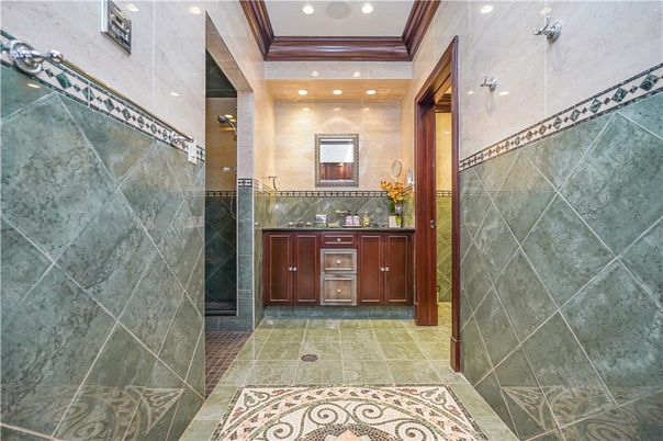 Bathroom, Interior, Recessed Lighting