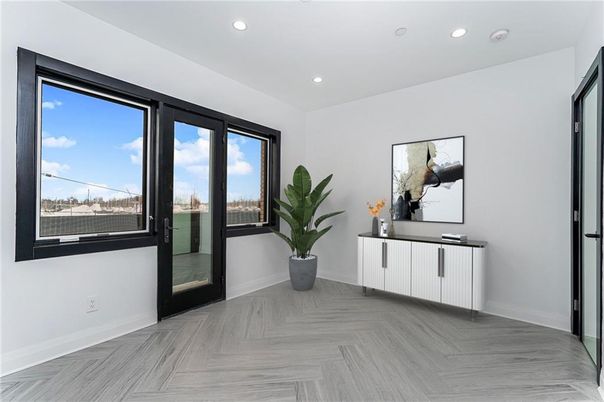 Interior, Recessed Lighting, Wood Texture Flooring
