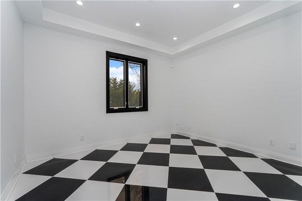 Empty room, Interior, Recessed Lighting