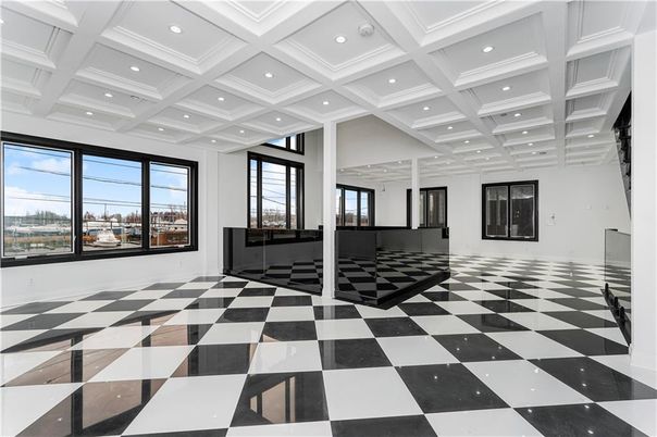 Empty room, Interior, Recessed Lighting