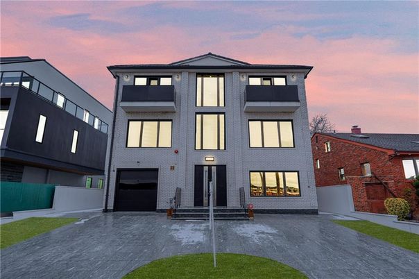 Attached, Exterior, Facade, Brick Facade, Rowhouse