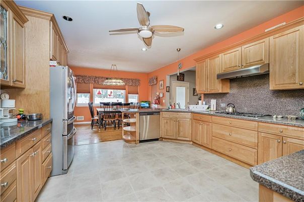 Dining room, Interior, Kitchen, Pendant Lights, Recessed Lighting