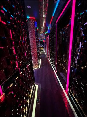 Interior, Recessed Lighting, Wine Storage