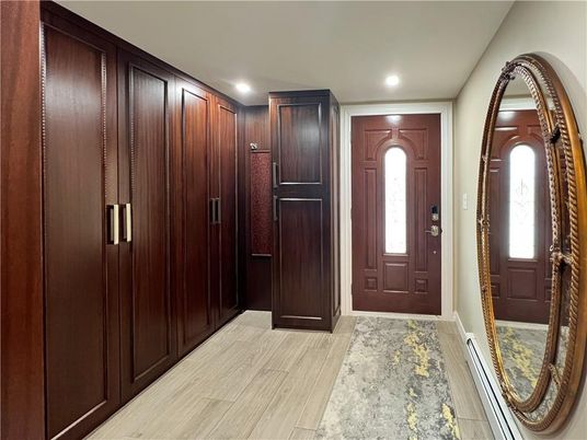 Interior, Recessed Lighting, Wood Texture Flooring