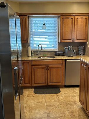 Interior, Kitchen, Pendant Lights, Stainless Steel Appliances