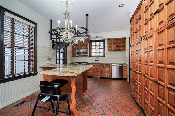 Chandelier, Interior, Kitchen, Recessed Lighting, Stainless Steel Appliances