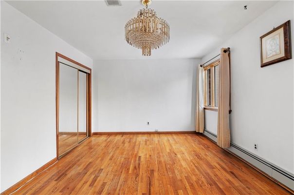 Chandelier, Empty room, Interior, Wood Texture Flooring