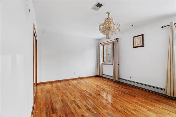 Chandelier, Empty room, Interior, Wood Texture Flooring