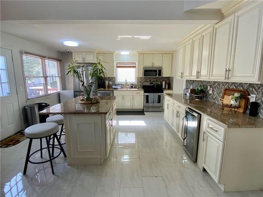 Interior, Kitchen, Marble, Stainless Steel Appliances