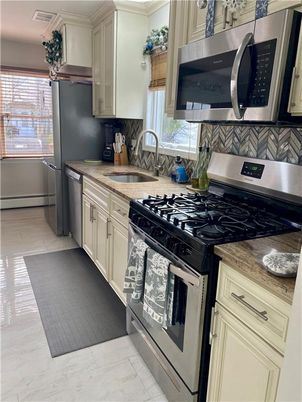 Interior, Kitchen, Stainless Steel Appliances