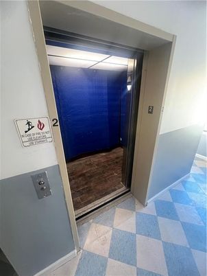 Elevator, Interior