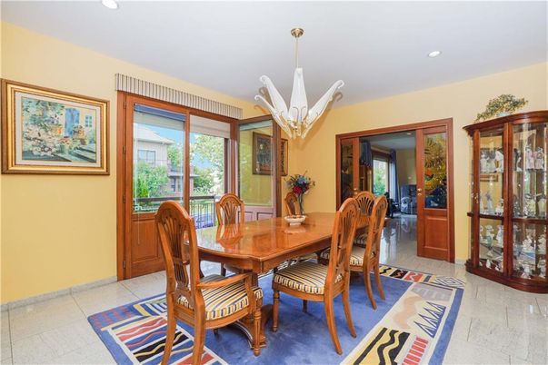 Chandelier, Dining room, Interior, Recessed Lighting