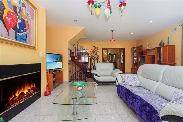 Fireplace, Interior, Living room, Pendant Lights, Recessed Lighting
